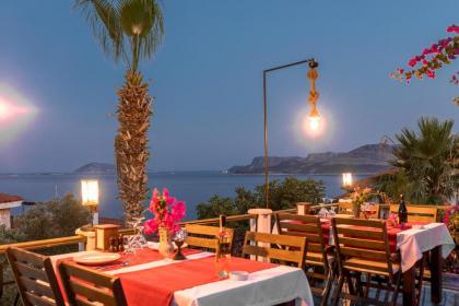 Amphora Hotel - image 18