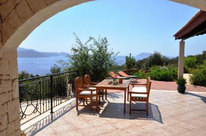 villa with fantastic views in a prime location in Kas peninsula - image 10