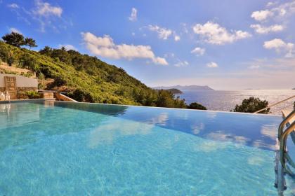 Hotel and Villa Kale Suites heated pool in winter adults only Kas 