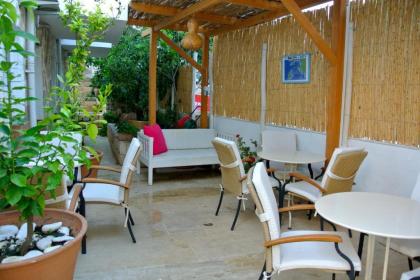 Hideaway - image 20