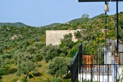 Hideaway - image 3