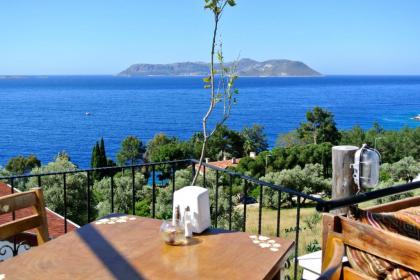 Hideaway - image 6