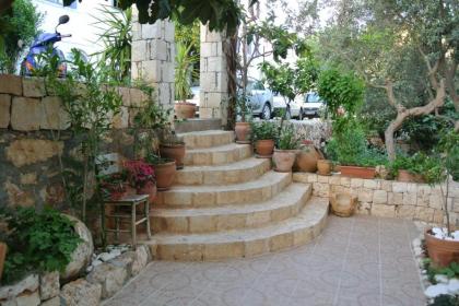 Hideaway - image 9