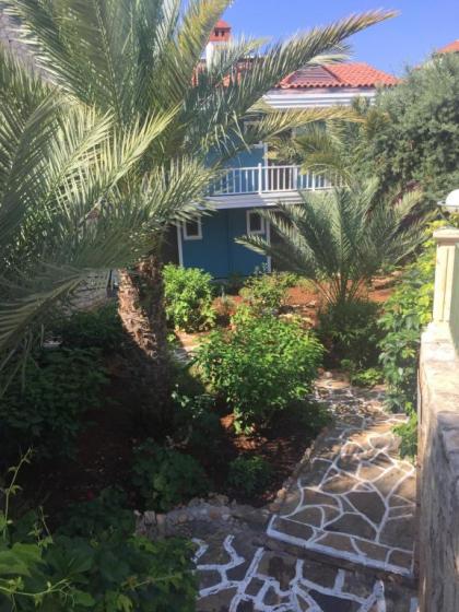 Hotel Aquarius - image 13