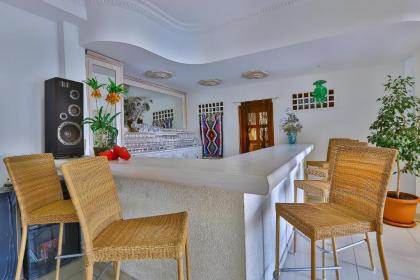 Belinda Hotel - image 5