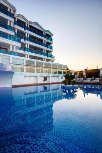 Meis Exclusive Hotel - image 14