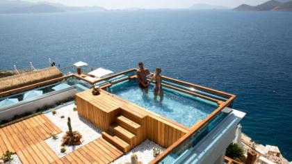 Meis Exclusive Hotel - image 8