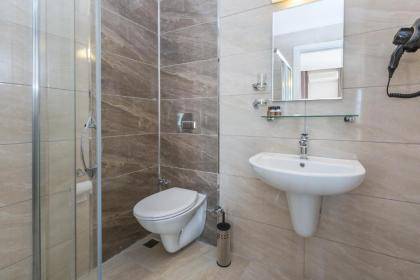 Habesos Hotel - image 10