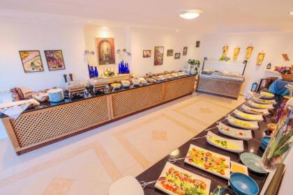 Hadrian Hotel - image 17
