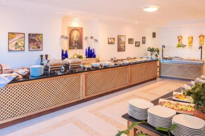 Hadrian Hotel - image 18