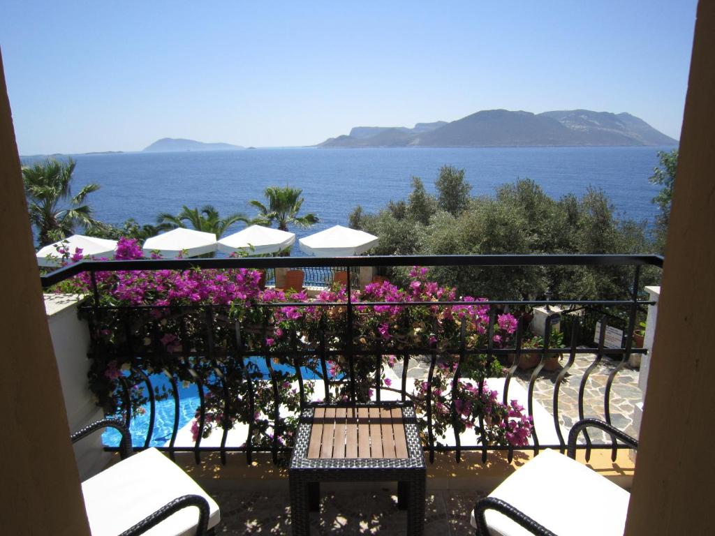 Hadrian Hotel - image 6