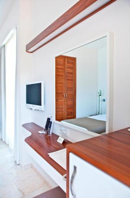 Olea Nova Hotel - image 2