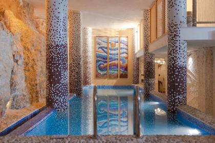 Peninsula Gardens Hotel - image 1