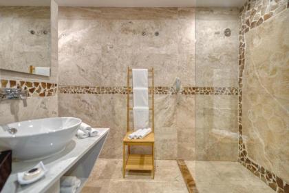 Peninsula Gardens Hotel - image 18