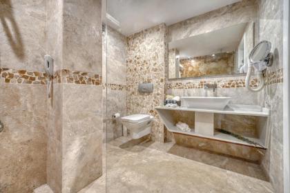 Peninsula Gardens Hotel - image 7