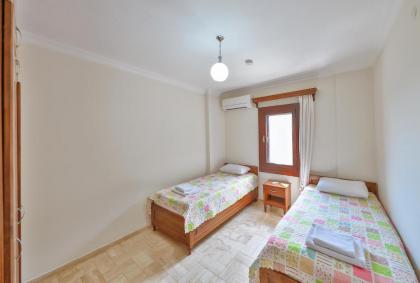 Nirvana Apartments - image 10