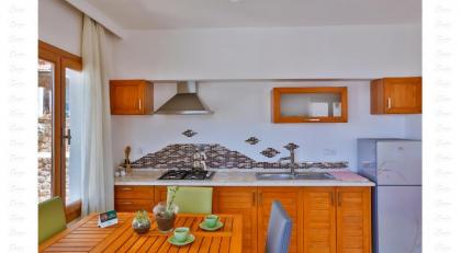 Kaş merkezde denize yakın balkonlu konforlu apart daireler - image 18