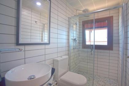 Sunset Villa Hotel - image 14