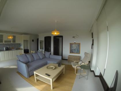 Derya Beach Apartment - image 2