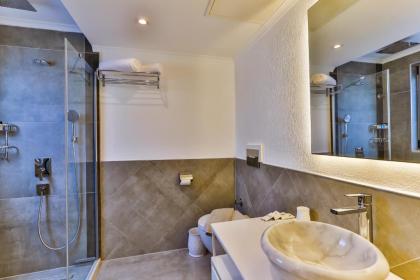 Arnna Hotel - image 9