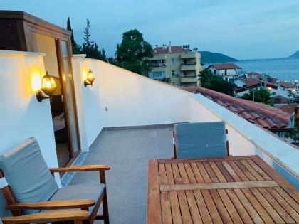 The Townhouse Apartment - image 11