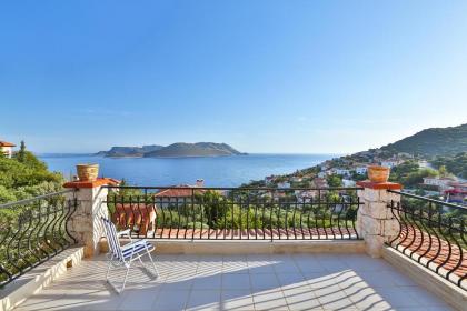 Kaş deniz manzaralı 8 kişilik villa - image 4