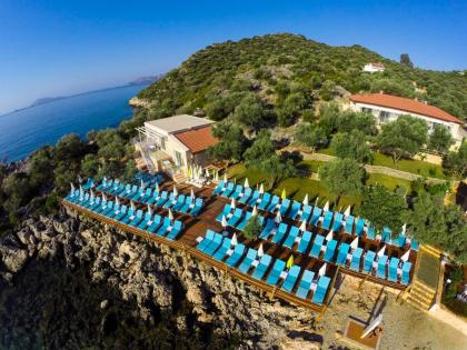 Blanca Beach Hotel - image 27