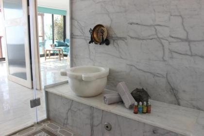 Mandalina Luxury Boutique Otel - image 3