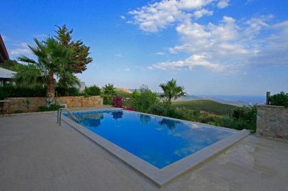 Villa Maria Ultimate Luxury in Kas - image 2