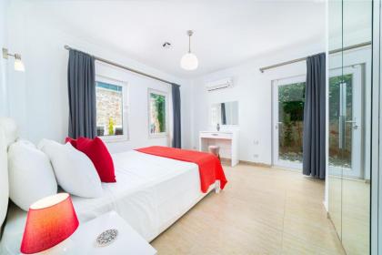 5 bedrooms villa with sea view private pool and terrace at Kalkan 1 km away from the beach - image 20