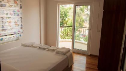 Ceylin Apart - image 15