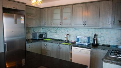 Ceylin Apart - image 20