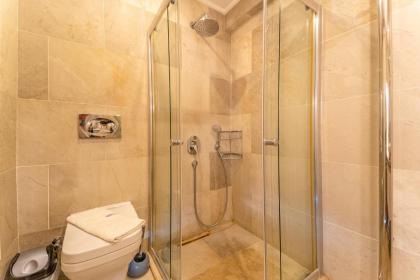 Luxus Villa Skyla mit 5 Schlafzimmern & Meer-Blick - image 12