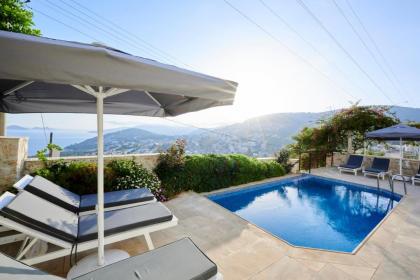 Luxus Villa Skyla mit 5 Schlafzimmern & Meer-Blick - image 5