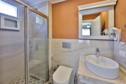 Lora Kaş Hotel - image 11