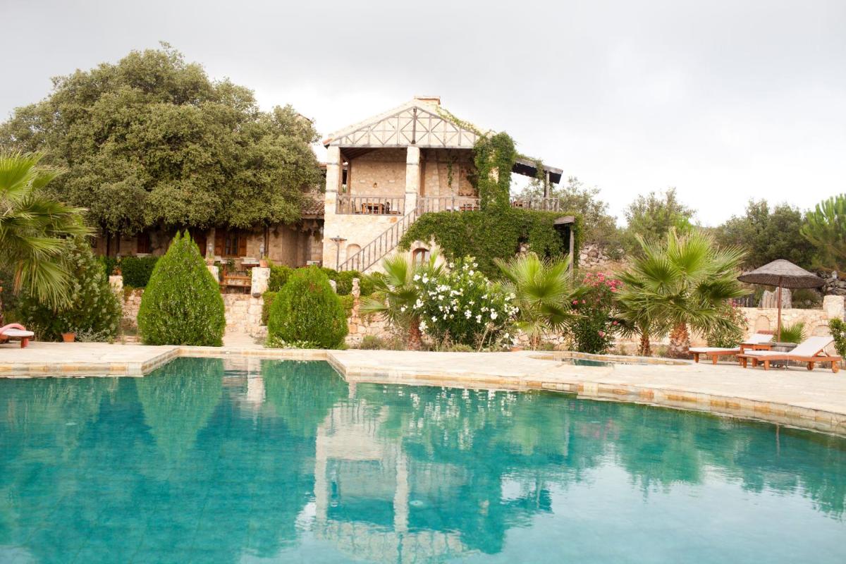 Hoyran Wedre Country Houses - image 3