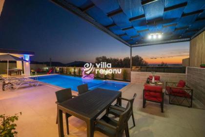 Tutku - 3 bedroom Secluded Private Villa with Jacuzzi in Kalkan - image 23