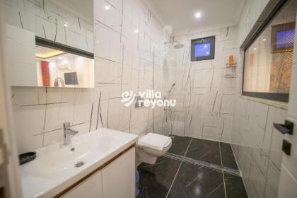 Tutku - 3 bedroom Secluded Private Villa with Jacuzzi in Kalkan - image 6