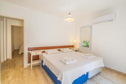 Aisha Apart Sea View - image 21