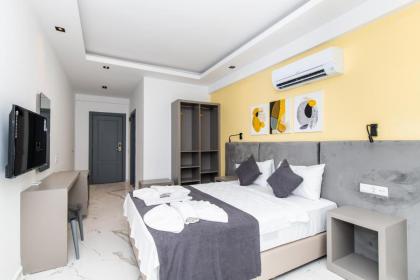 Leonis Hotel - image 19