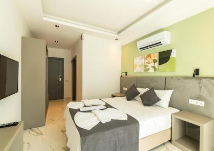 Leonis Hotel - image 25