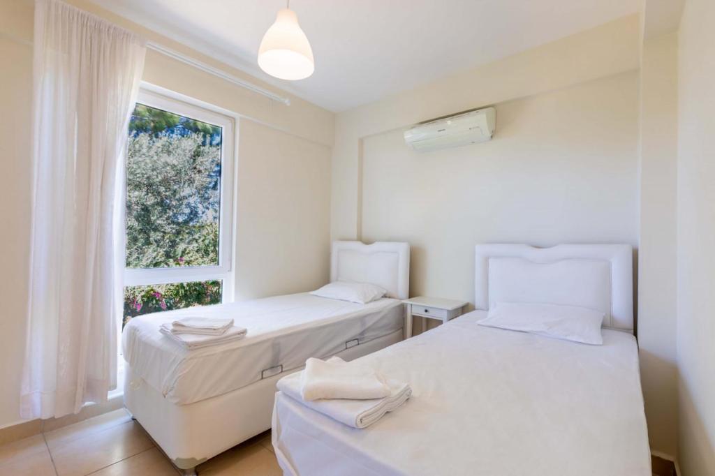 Peaceful Home Surrounded by Nature in Kas - image 3