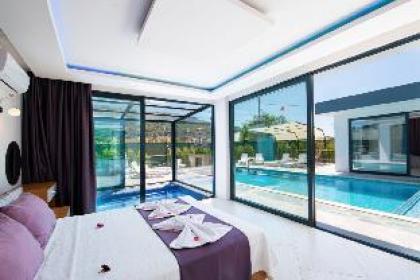 Dreamy Villa with Private Pool and Jacuzzi in Kas