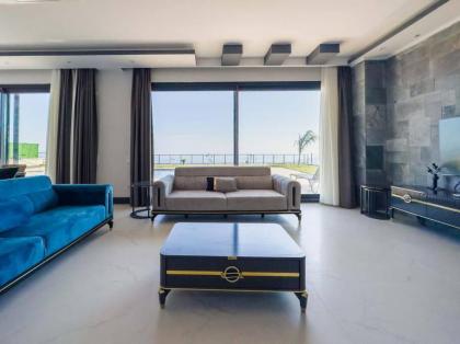 Kalkan'da Deniz Manzaralı Villa - image 25