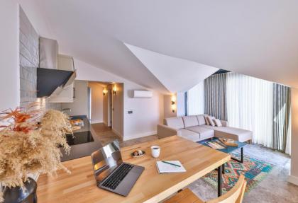 Sole Suites - image 19