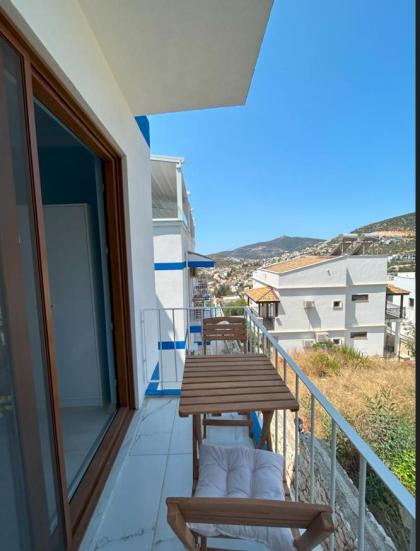 Marquis Blue Hotel - image 11