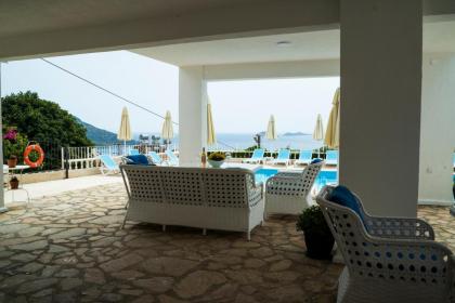 Marquis Blue Hotel - image 9