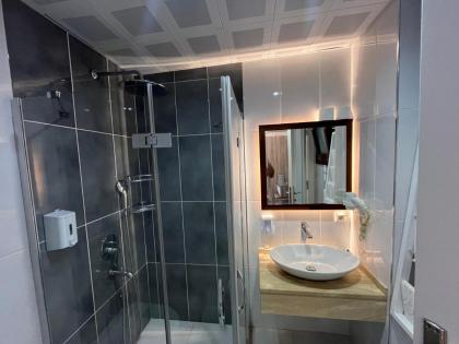 Nar Twinn Otel - image 23