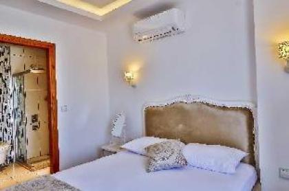 Linda Beach Class Hotel