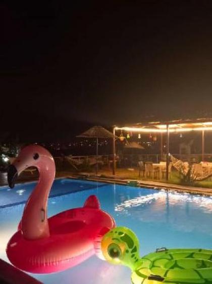 Bu Bunglow Hotel - image 10